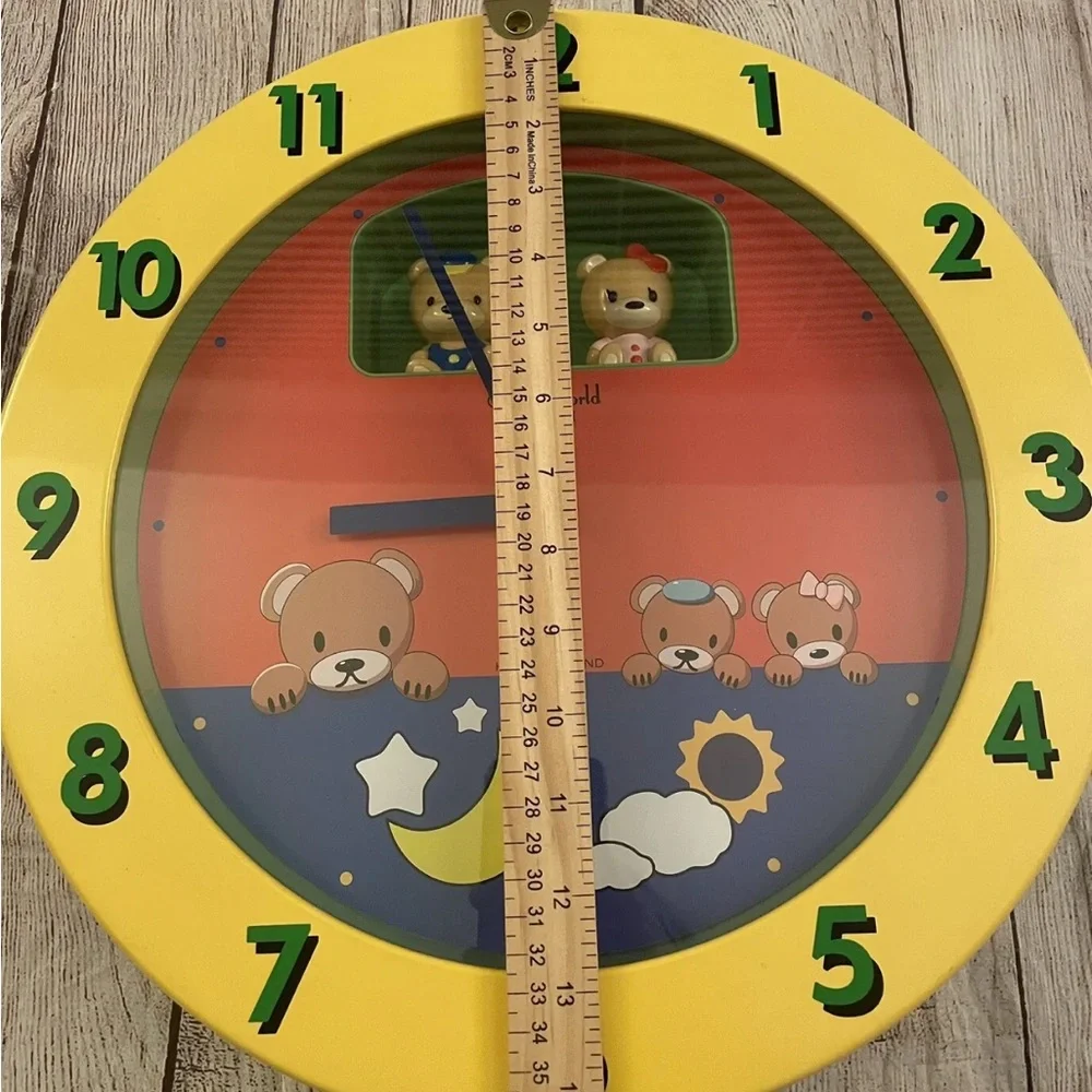 Rhythm Small World Clock Plays Disney Tunes Dancing Bears Big 14.5